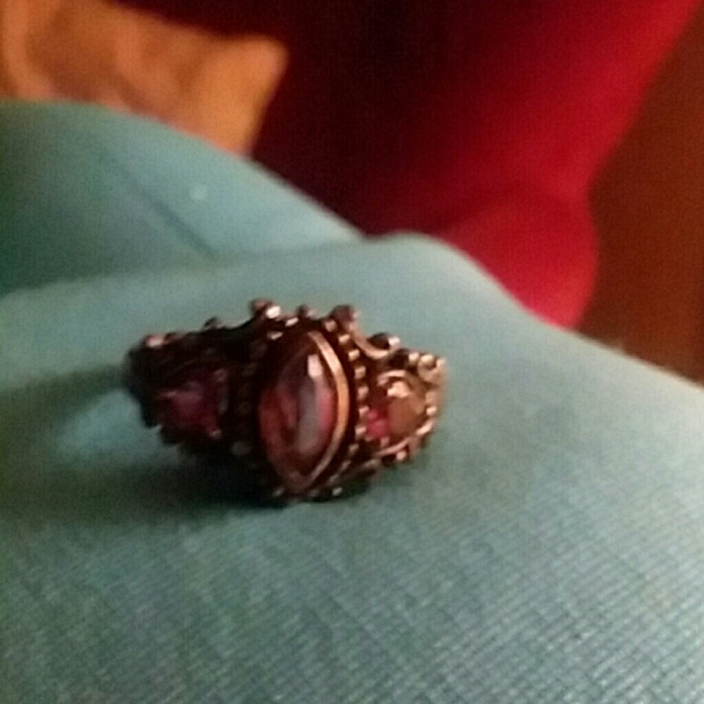 Ladies ring